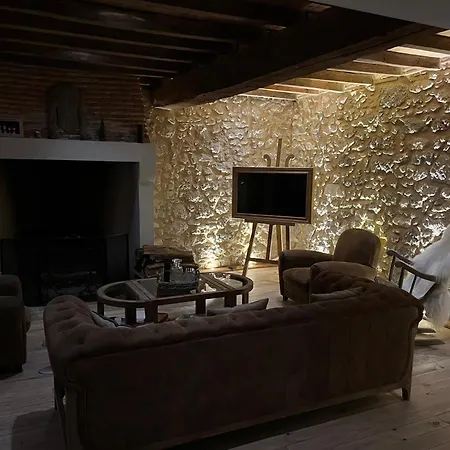 La Cheneraie De Tomelou - Belle Propriete Avec Piscine Chauffee Et Gardien *