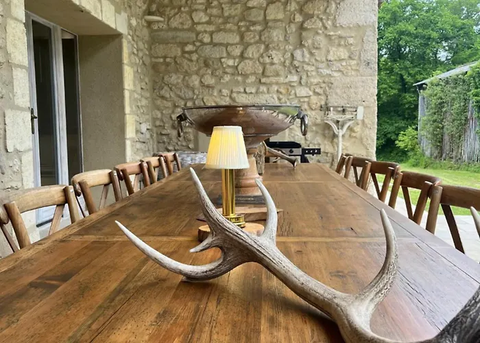 Dom wakacyjny La Cheneraie De Tomelou - Belle Propriete Avec Piscine Chauffee Et Gardien